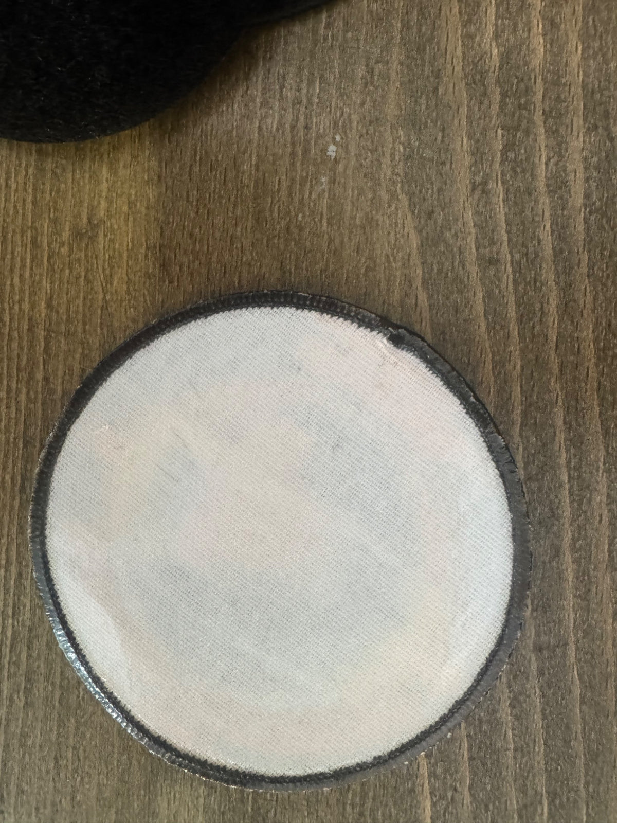 Écusson Le Club avec fixation thermocollante
