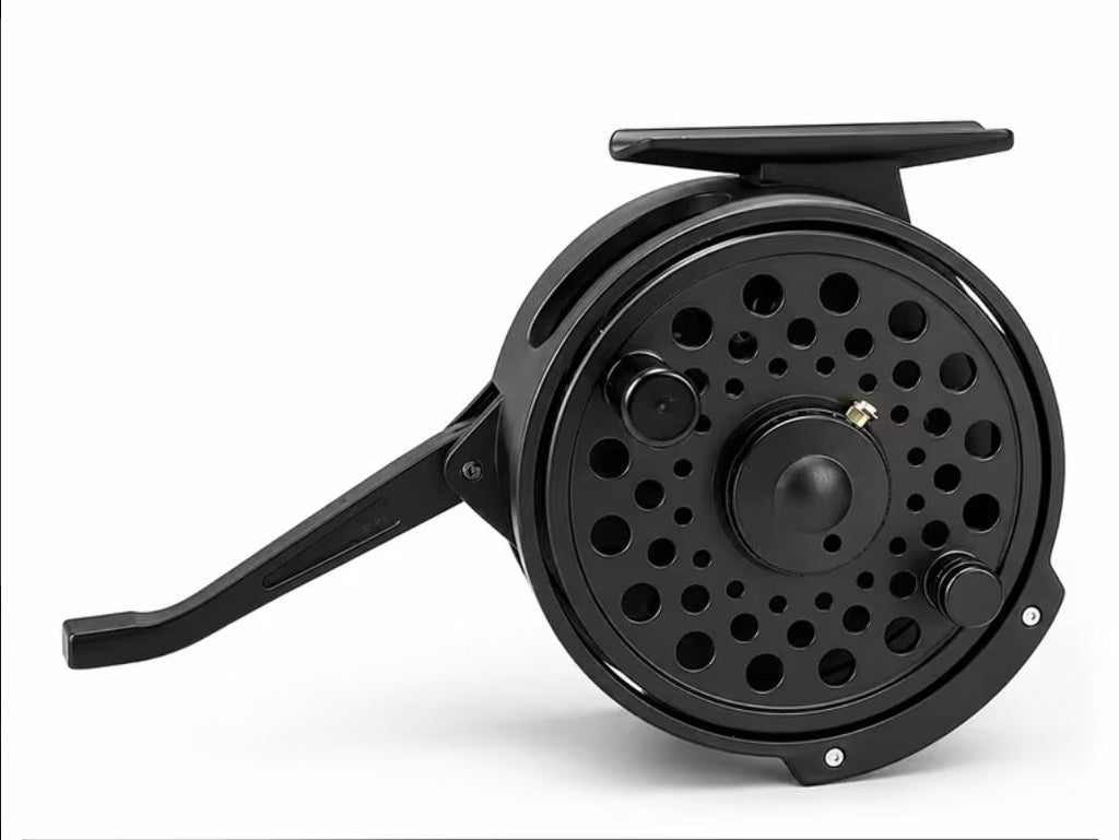 Moulinet semi-automatique HK et seconde bobine présentée à côté
